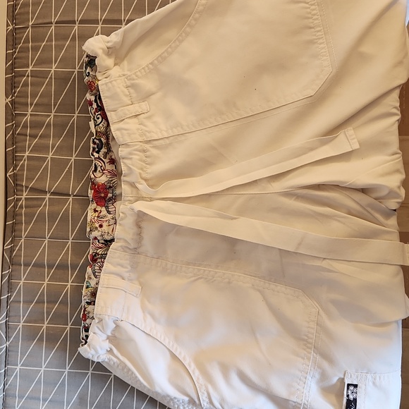 Multiple Pocket Scrub Pants - Picture 2 of 4